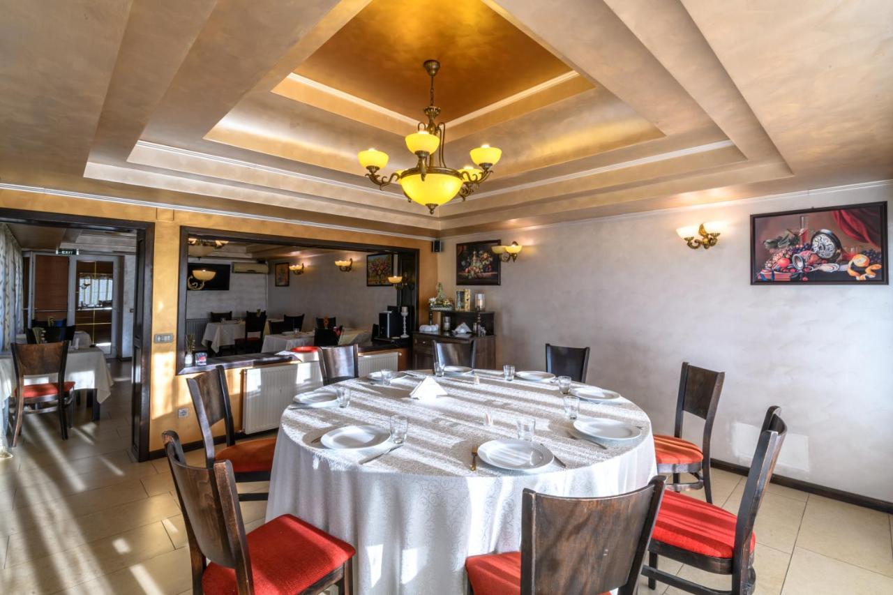 Caransebeş Vila Palace מראה חיצוני תמונה